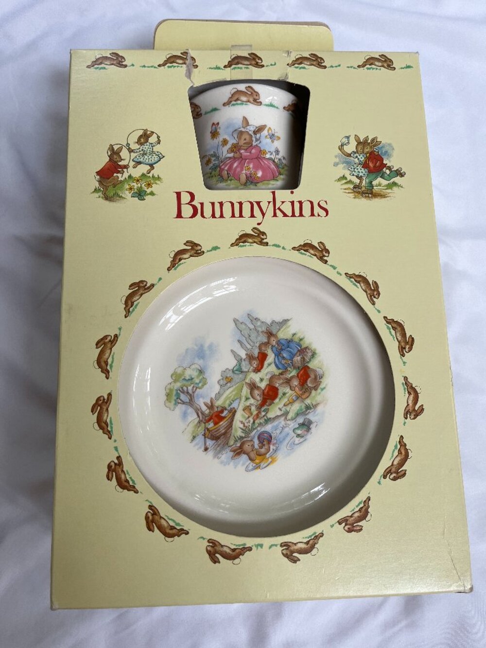 Royal Doulton Children's Bunnykins 3 Piece  Dinnerware Set. Plate, bowl, mug